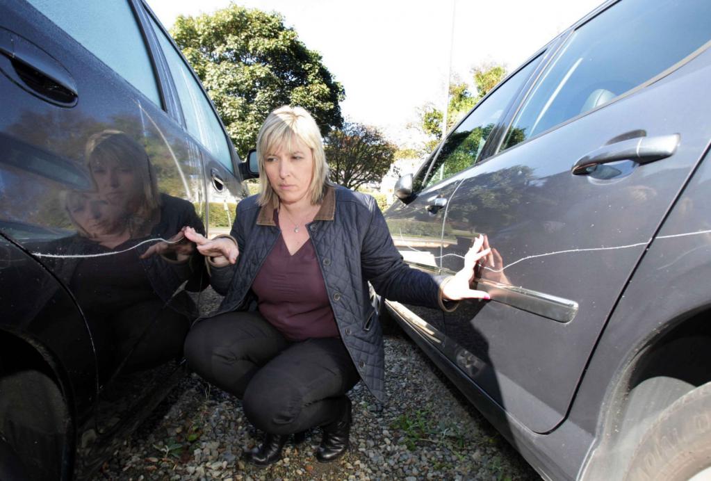 «Повредили машину во дворе»: что делать и как получить компенсацию