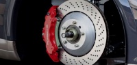 Как самостоятельно устранить кромку на тормозном диске 